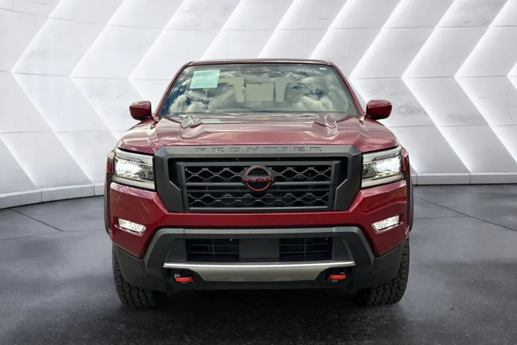 2023 Nissan Frontier PRO-X photo 1