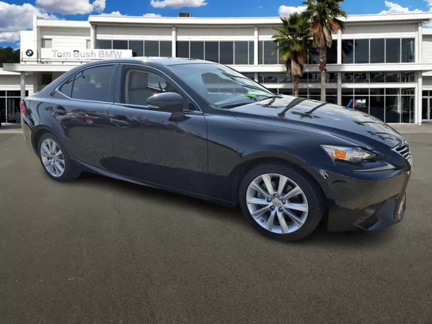 2015 Lexus IS 250 photo 1