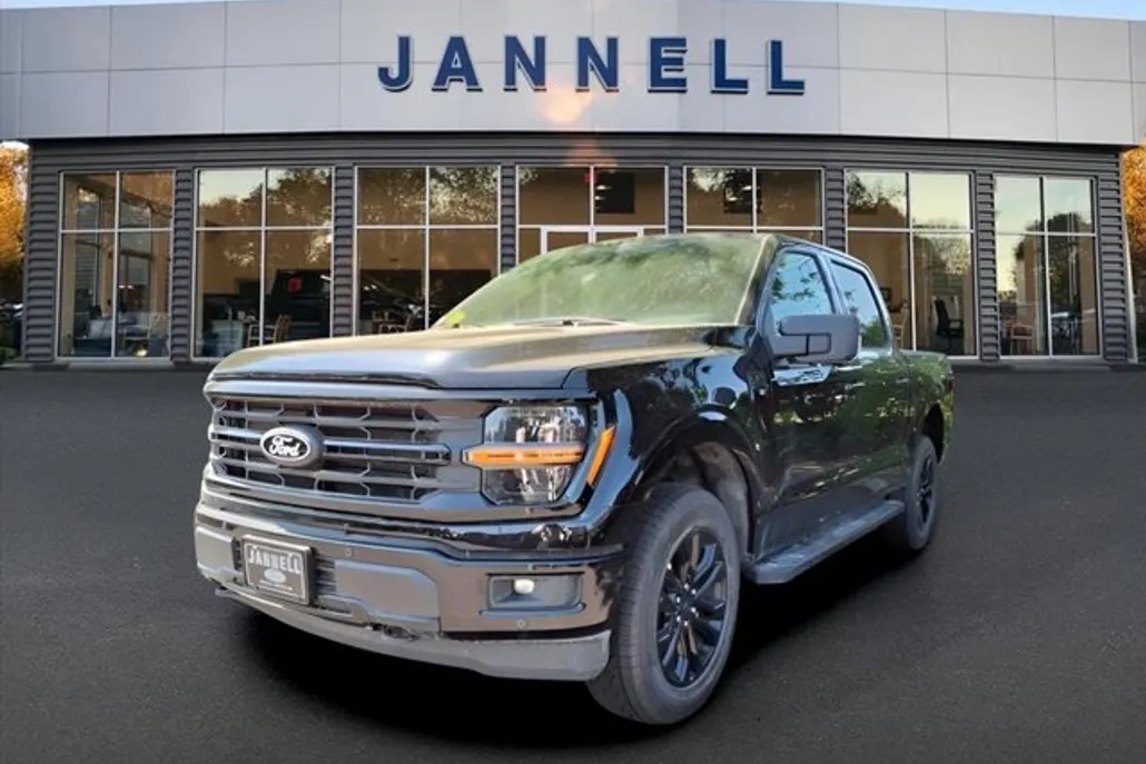2025 Ford F-150 XLT photo 1