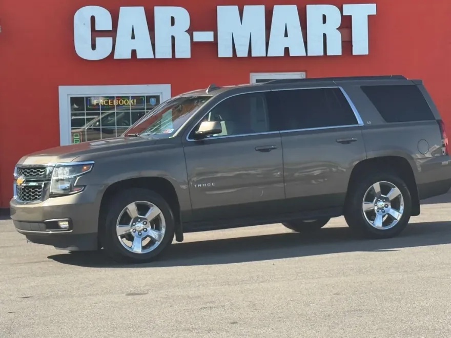 2016 Chevrolet Tahoe LT photo 1