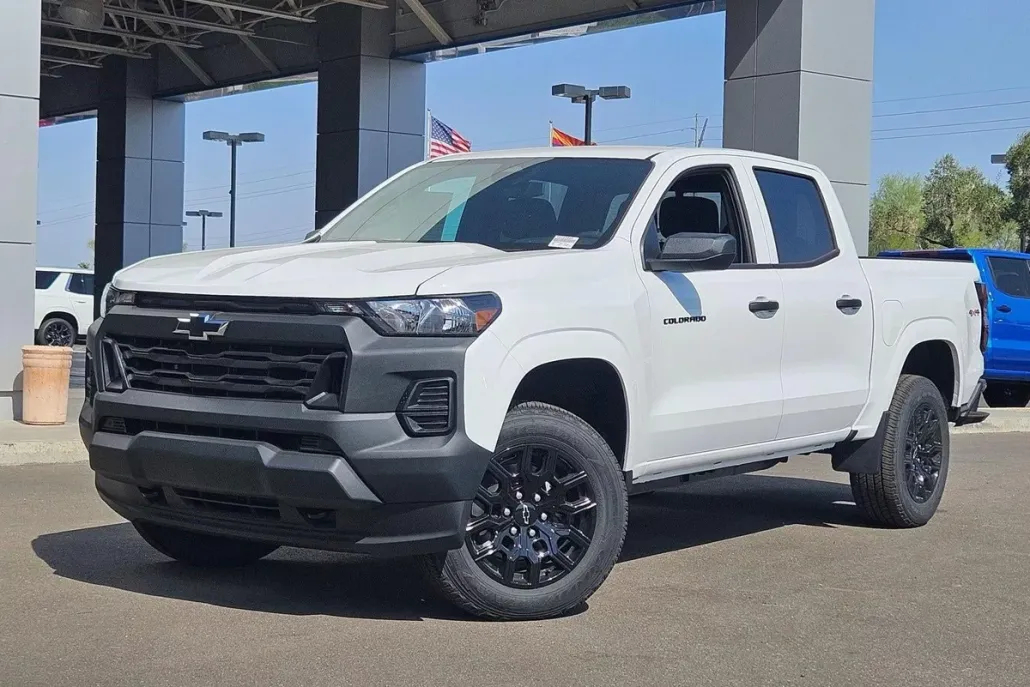 2026 Chevrolet Colorado Work Truck photo 1