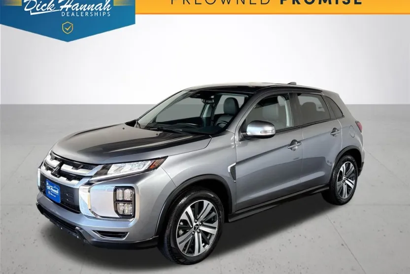 2024 Mitsubishi Outlander Sport SE photo 1