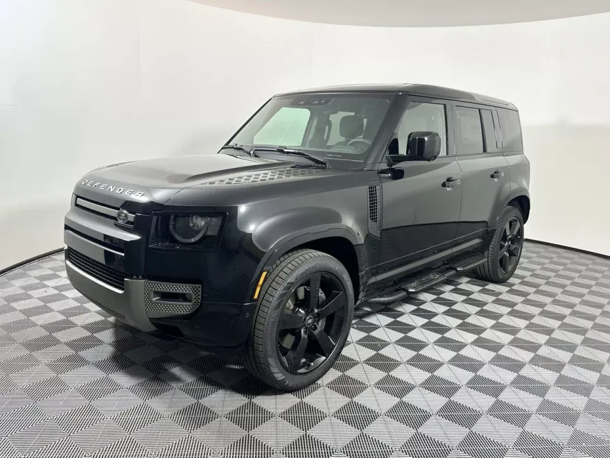 2025 Land Rover Defender 110 X-Dynamic SE photo 1