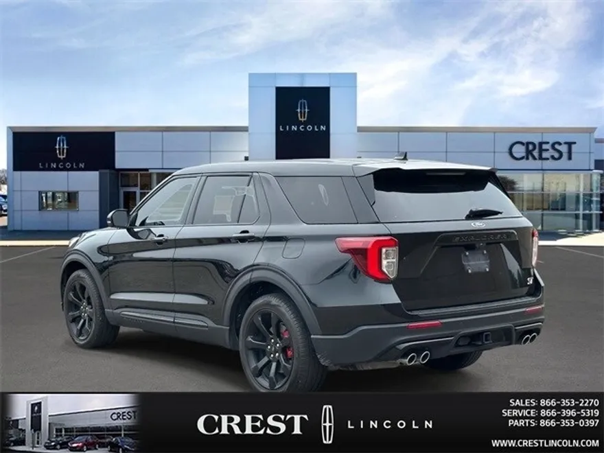 2022 Ford Explorer ST photo 1