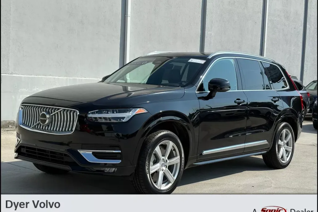 2024 Volvo XC90 B5 AWD Core photo 1