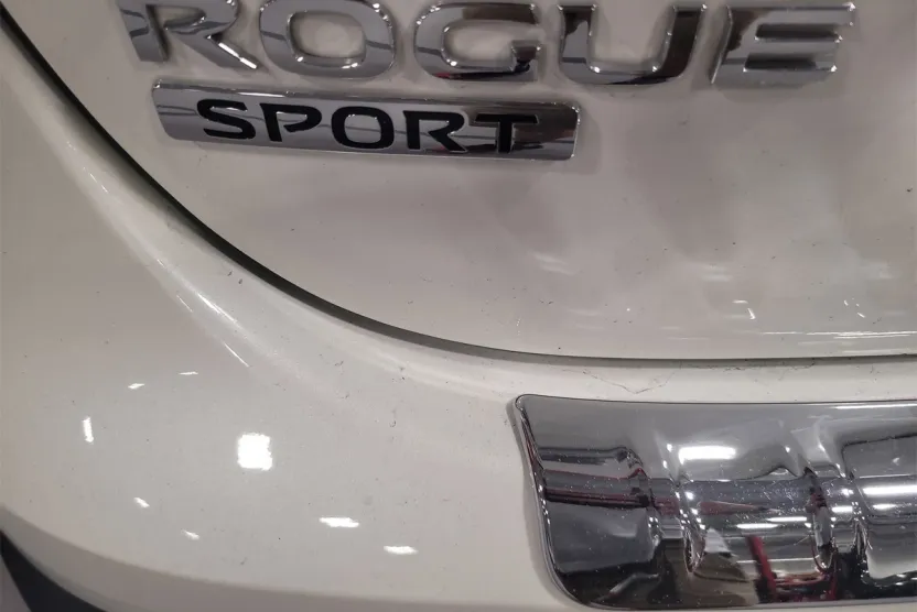 2022 Nissan Rogue Sport SL photo 1