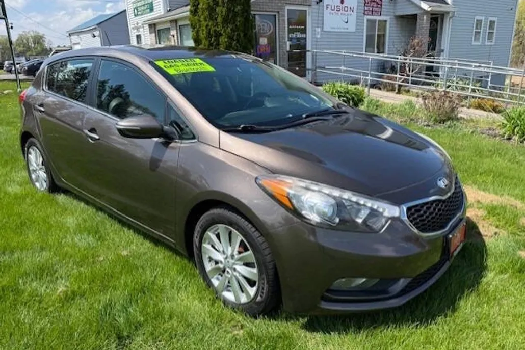 2014 Kia Forte LX EX photo 1