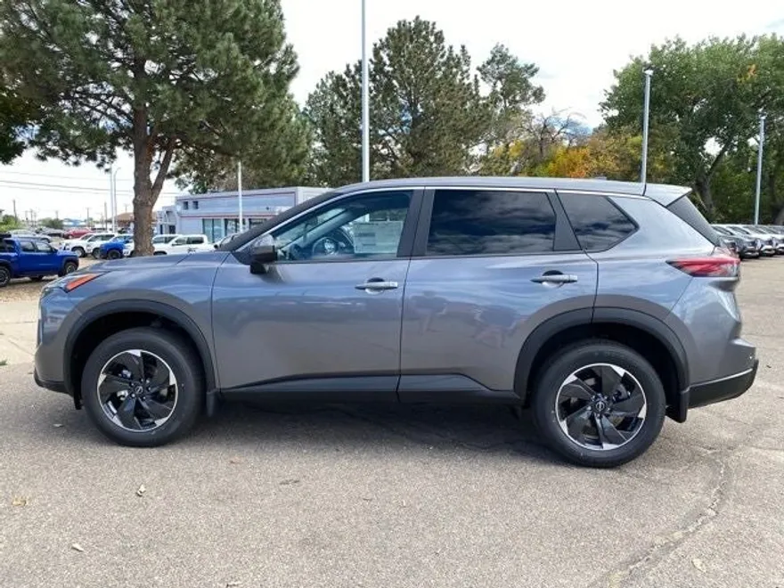 2026 Nissan Rogue SV photo 1