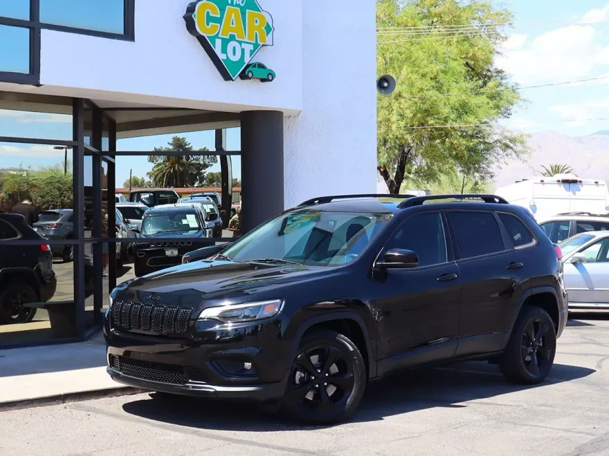 2020 Jeep Cherokee Altitude photo 1