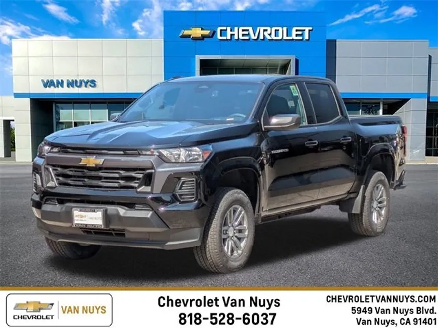 2025 Chevrolet Colorado Work Truck LT photo 1