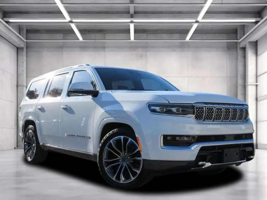 2022 Jeep Grand Wagoneer III photo 1