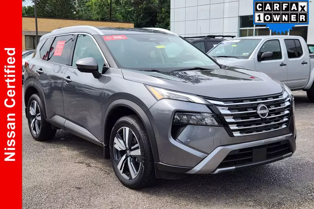 2024 Nissan Rogue SL photo 1