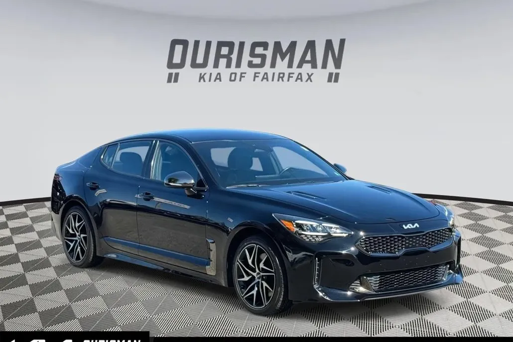 2022 Kia Stinger GT-Line photo 1