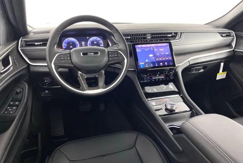 2025 Jeep Grand Cherokee Limited photo 1