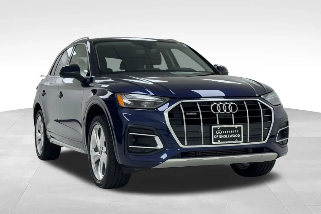 2021 Audi Q5 45 Premium Plus photo 1