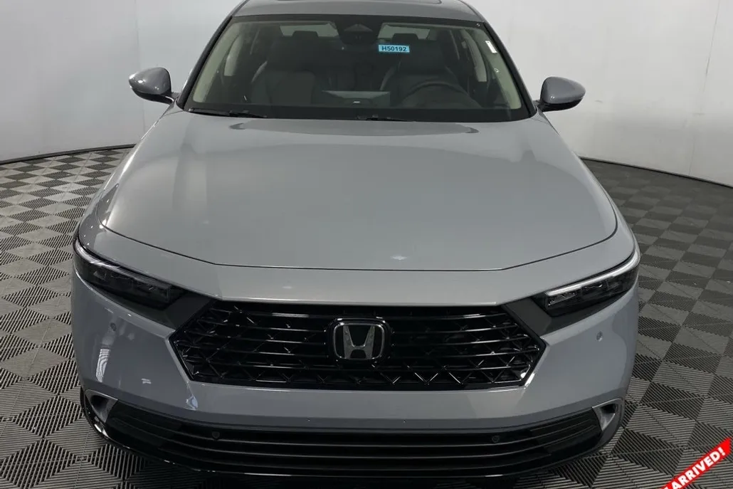 2025 Honda Accord Hybrid Touring photo 1
