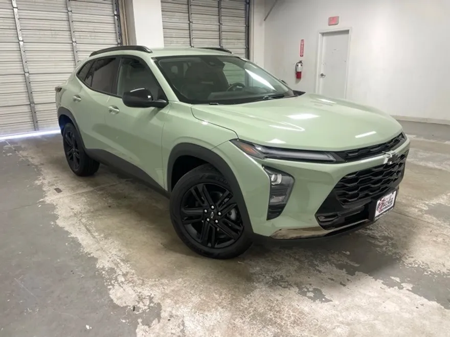 2025 Chevrolet Trax ACTIV photo 1