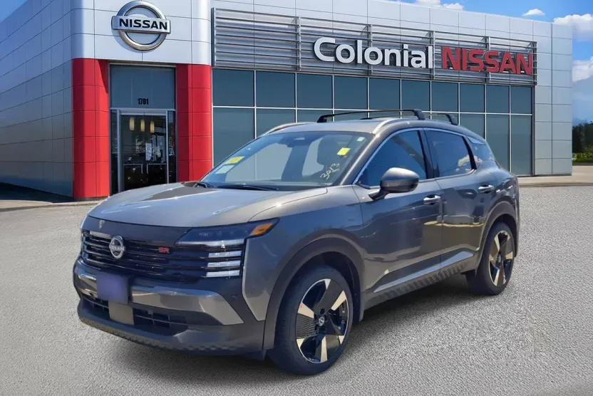 2025 Nissan Kicks SR photo 1