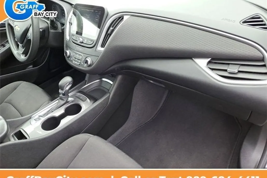 2023 Chevrolet Malibu 1LT photo 1