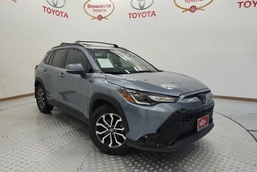 2024 Toyota Corolla Cross Hybrid SE photo 1