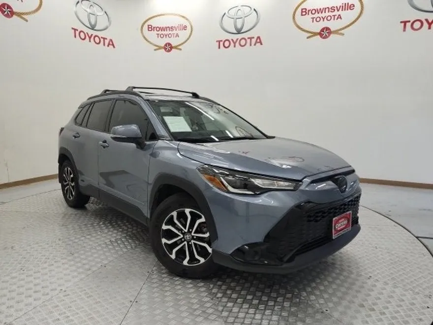2024 Toyota Corolla Cross Hybrid SE photo 1
