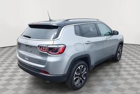2022 Jeep Compass Limited photo 3