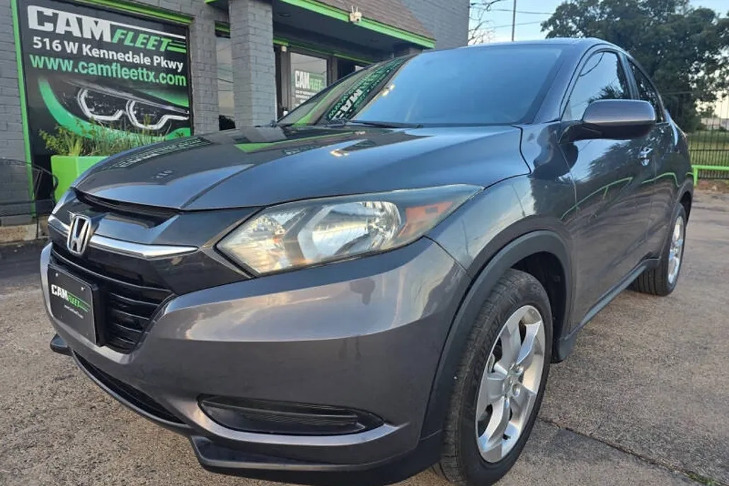 2016 Honda HR-V LX photo 1