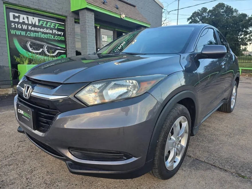 2016 Honda HR-V LX photo 1