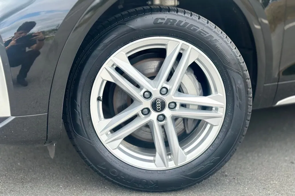 2024 Audi Q5 55 Premium Plus photo 1