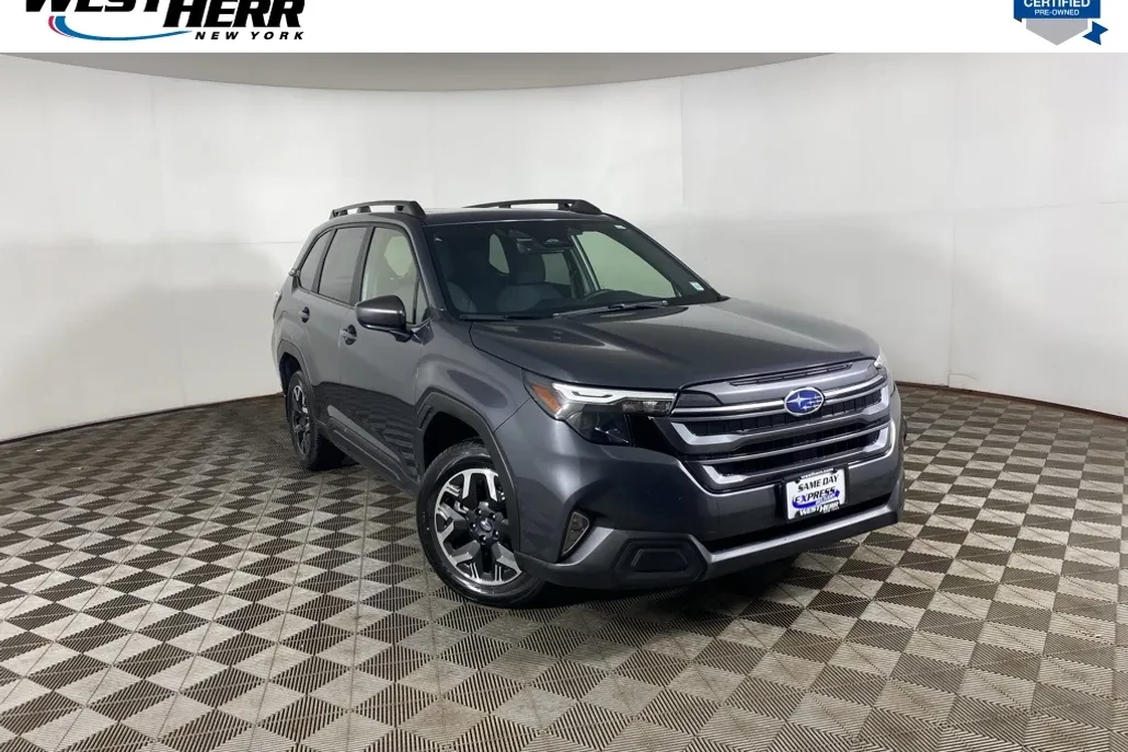 2025 Subaru Forester Premium photo 1