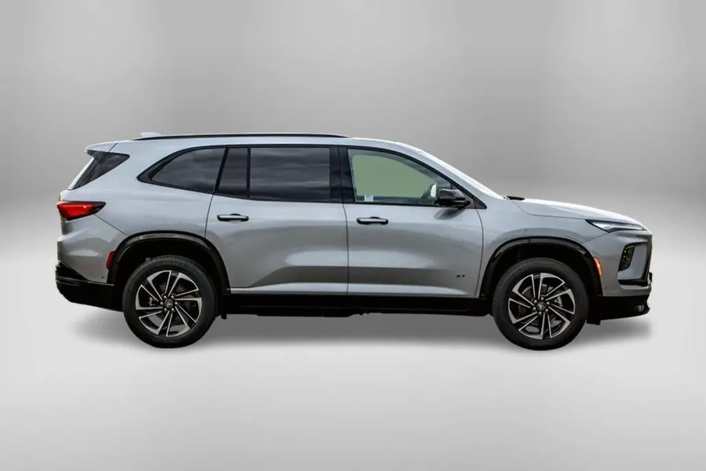 2026 Buick Enclave Sport Touring photo 1
