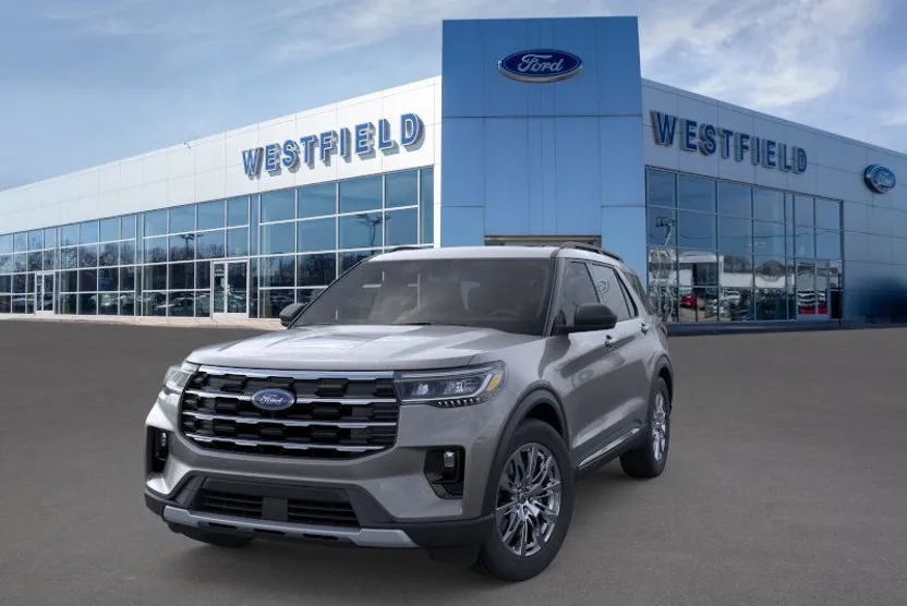 2025 Ford Explorer photo 1
