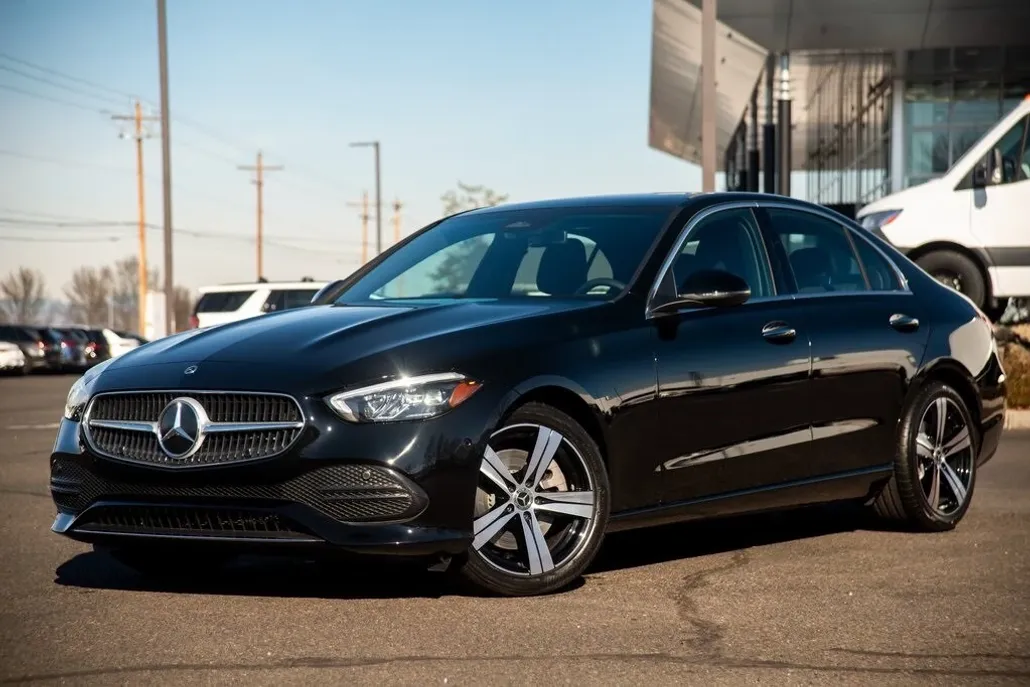 2025 Mercedes Benz C 300 4MATIC photo 1