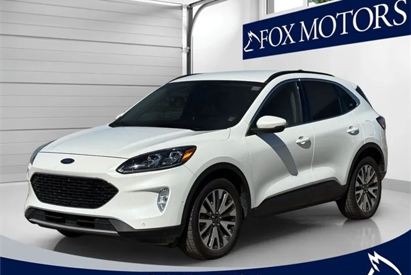 2020 Ford Escape Titanium photo 1