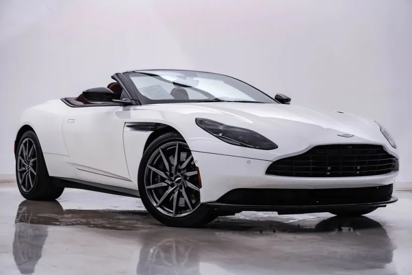 2021 Aston Martin DB11 AM5 photo 1