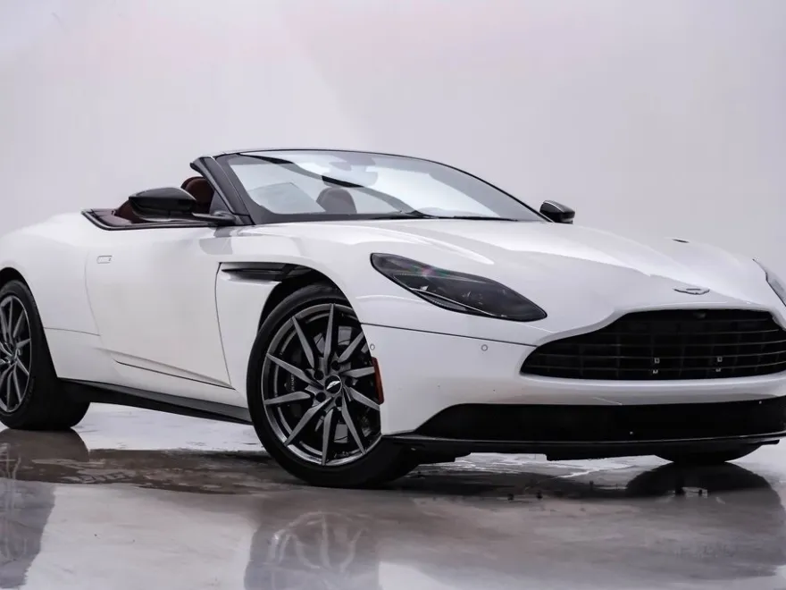 2021 Aston Martin DB11 AM5 photo 1