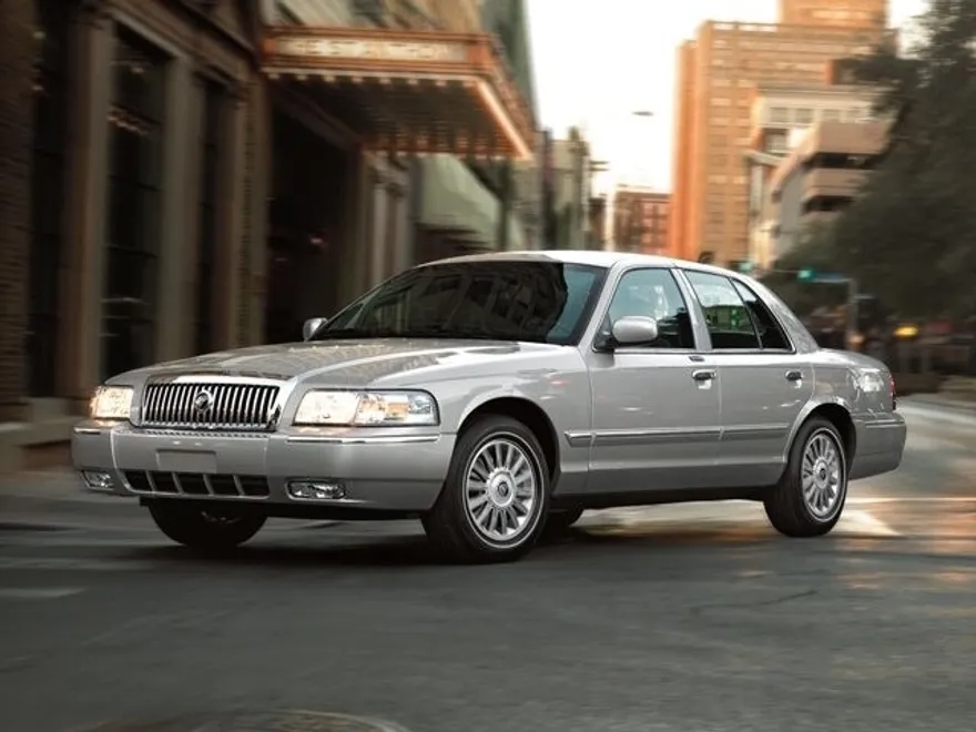2009 Mercury Grand Marquis LS photo 1