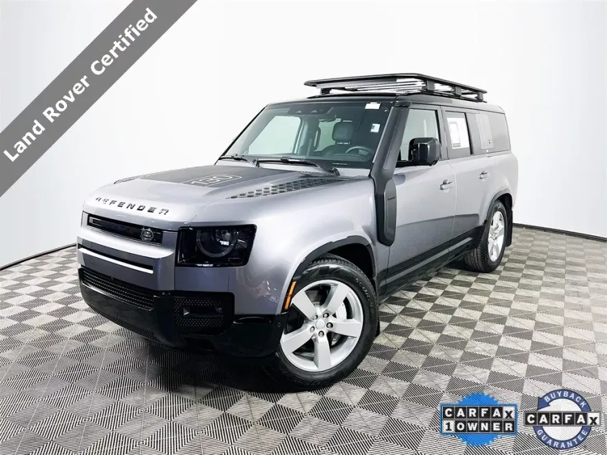 2024 Land Rover Defender 130 X-Dynamic SE photo 1