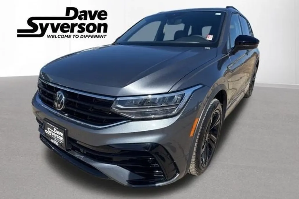 2024 Volkswagen Tiguan SE R-Line Black photo 1