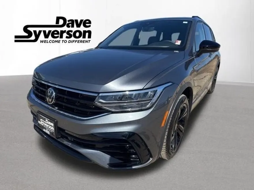 2024 Volkswagen Tiguan SE R-Line Black photo 1