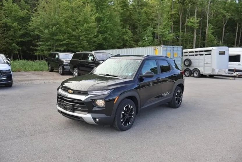 2022 Chevrolet Trailblazer LT photo 1