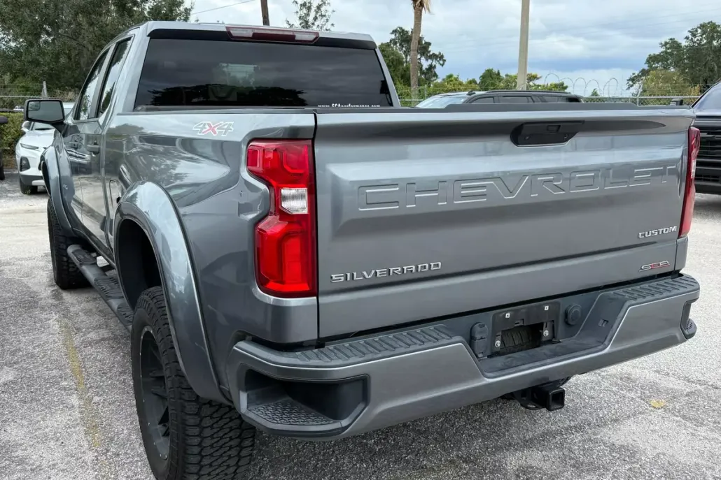 2020 Chevrolet Silverado 1500 Custom photo 1