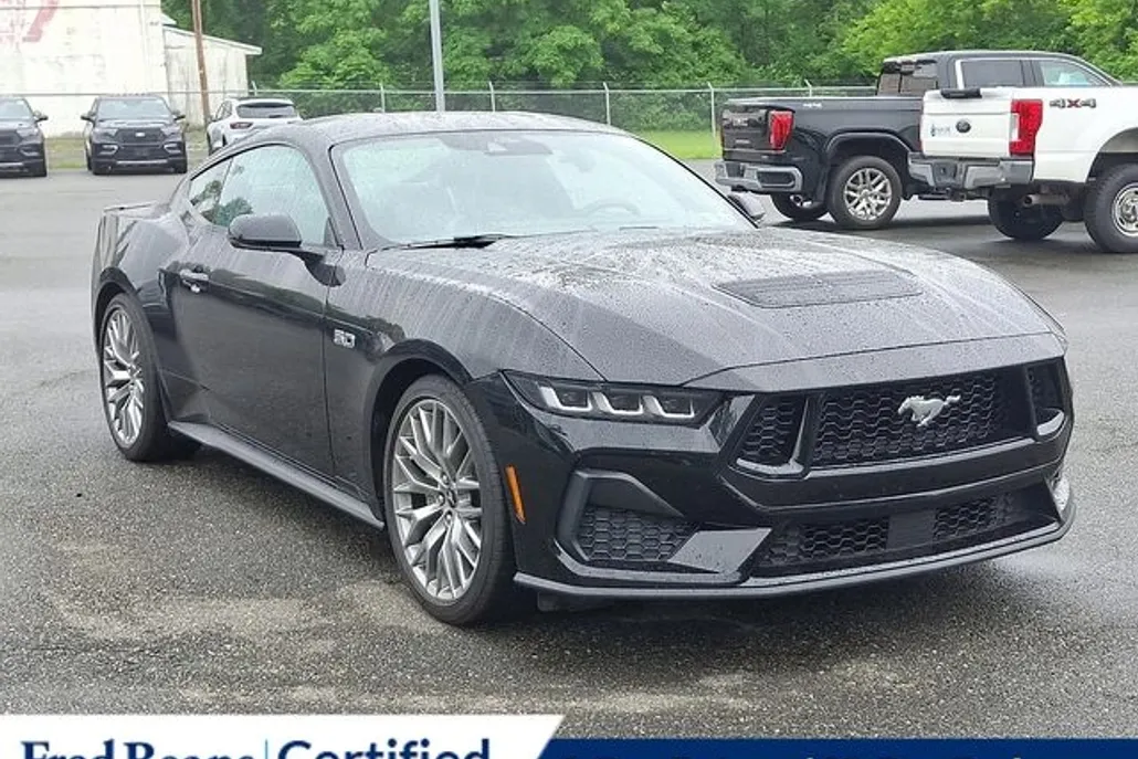 2024 Ford Mustang GT Premium photo 1