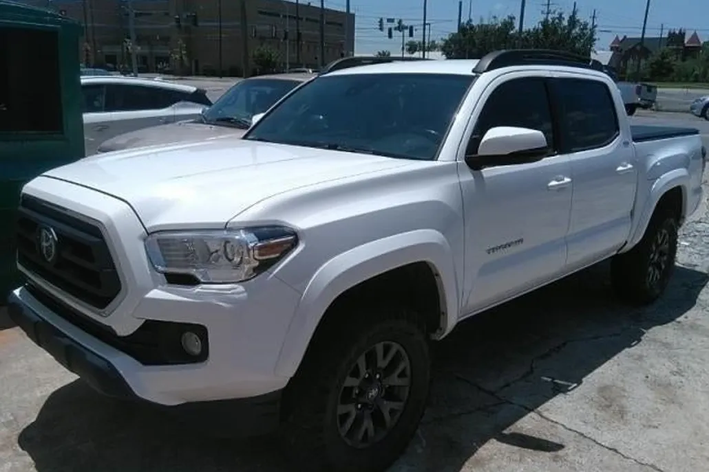 2023 Toyota Tacoma 4x4 SR photo 1
