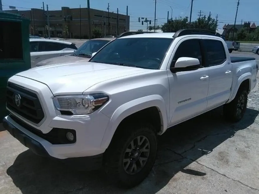 2023 Toyota Tacoma 4x4 SR photo 1