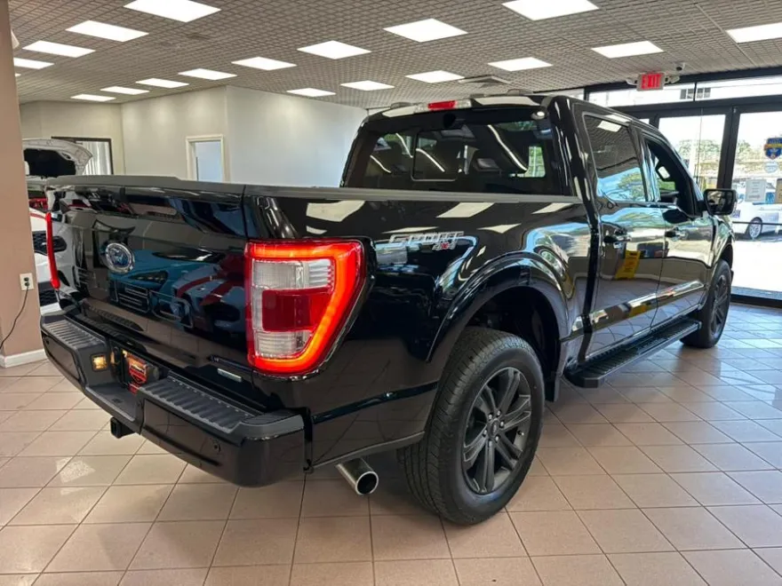 2023 Ford F-150 Lariat photo 1