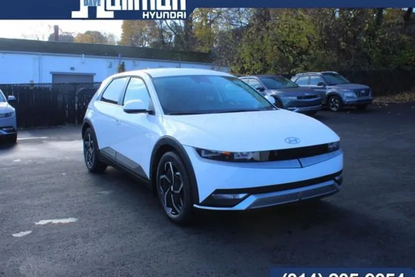 2024 Hyundai Ioniq 5 SEL photo 1