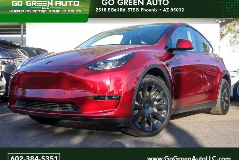 2024 Tesla Model Y Long Range photo 1