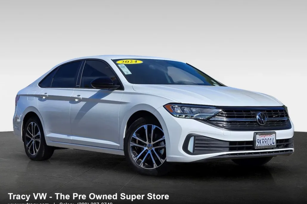 2024 Volkswagen Jetta 1.5T Sport photo 1