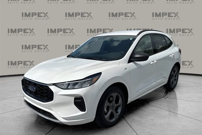 2024 Ford Escape ST-Line photo 1